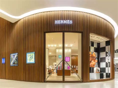 hermes store finder.